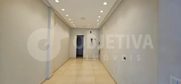 Ponto Comercial para alugar, 55m² no Centro, Uberlândia