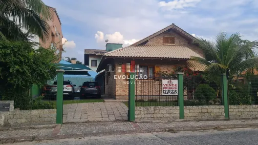 Casa com 3 Quartos à venda, 170m² no Bombas, Bombinhas