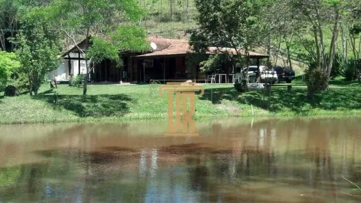 Fazenda/Sítio com 3 Quartos à venda, 22m² no Jardim Nidia, Salesópolis