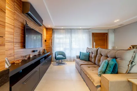 Casa com 3 Quartos à venda, 315m² no Chácara das Pedras, Porto Alegre