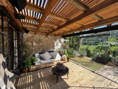 Casa com 2 Quartos para alugar, 150m² no Pedro do Rio, Petrópolis