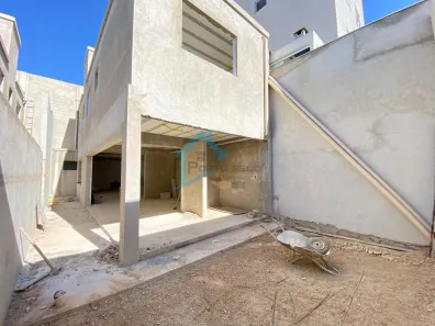 Casa com 3 Quartos à venda, 180m² no Alvorada, Contagem