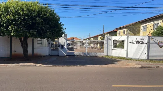 Apartamento com 2 Quartos para alugar, 64m² no Tiradentes, Campo Grande