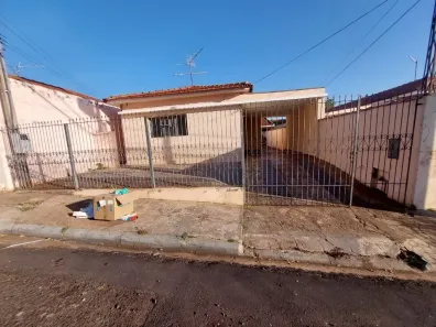 Casa com 2 Quartos à venda, 182m² no Centro, Araraquara