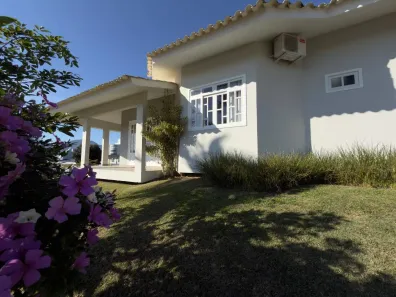 Casa com 3 Quartos à venda, 176m² no Vila Nova, Jaraguá do Sul