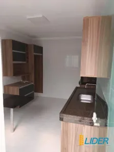 Sobrado com 3 Quartos à venda, 117m² no Jardim Karaíba, Uberlândia