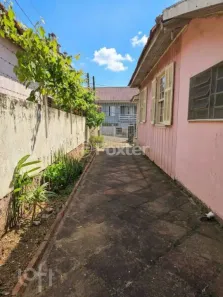 Casa com 2 Quartos à venda, 349m² no Jardim São Pedro, Porto Alegre