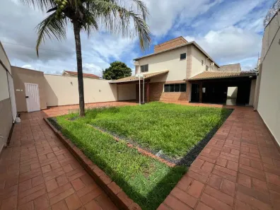 Casa com 4 Quartos para alugar, 340m² no Jardim Karaíba, Uberlândia