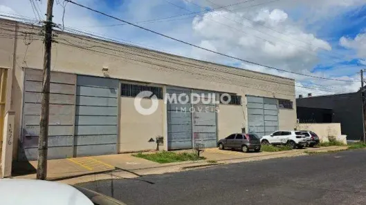 Galpão/Depósito/Armazém para alugar, 336m² no Tibery, Uberlândia