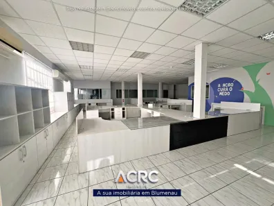 Sala Comercial para alugar, 250m² no Vila Nova, Blumenau