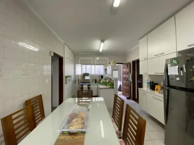 Casa com 4 Quartos à venda, 250m² no Vila Santo Estéfano, São Paulo