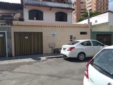 Casa com 4 Quartos para alugar, 100m² no Stiep, Salvador