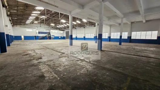 Galpão/Depósito/Armazém à venda, 1800m² no Paulicéia, São Bernardo do Campo