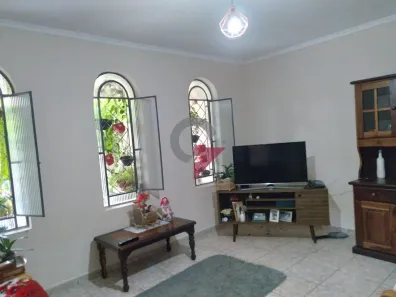 Sobrado com 4 Quartos à venda, 252m² no Vila Marly, Taubaté