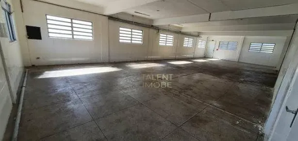 Prédio Comercial à venda, 650m² no Bosque da Saúde, São Paulo