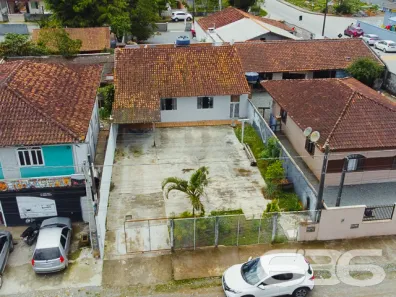 Casa com 3 Quartos à venda, 156m² no Paranaguamirim, Joinville