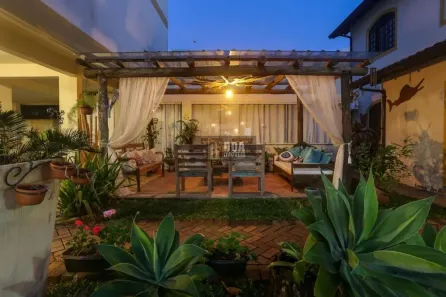 Ponto Comercial com 10 Quartos à venda, 1300m² no Cachoeira do Bom Jesus, Florianópolis