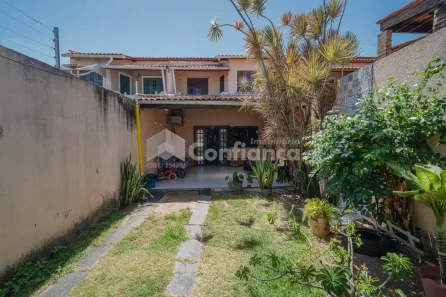 Casa com 2 Quartos à venda, 136m² no Itaperi, Fortaleza