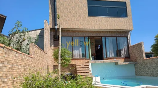 Casa com 3 Quartos à venda, 171m² no Jordanópolis, Arujá