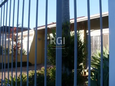 Casa com 4 Quartos à venda, 300m² no Jardim Lindóia, Porto Alegre