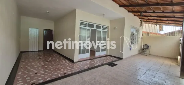 Casa com 3 Quartos para alugar, 290m² no Santa Inês, Belo Horizonte