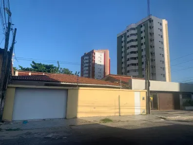 Casa com 4 Quartos à venda, 135m² no Fátima, Fortaleza