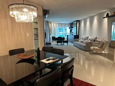Apartamento com 4 Quartos à venda, 160m² no Pioneiros, Balneário Camboriú