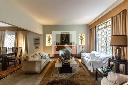 Casa com 6 Quartos à venda, 440m² no Santa Cecília, São Paulo