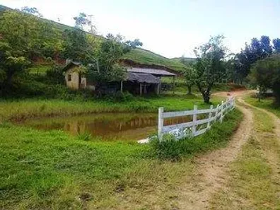 Fazenda/Sítio com 2 Quartos à venda, 1100000m² no Japuíba, Cachoeiras de Macacu