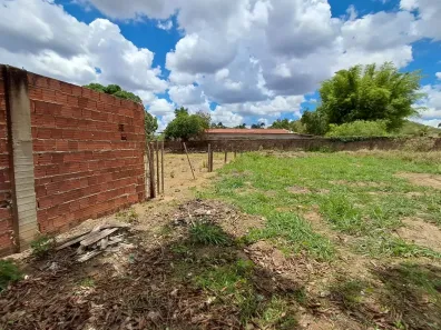 Lote/Terreno à venda, 250m² no Arapoanga, Brasília