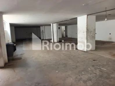 Galpão/Depósito/Armazém para alugar, 1100m² no Taquara, Rio de Janeiro