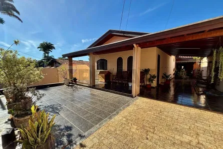 Casa com 3 Quartos à venda, 370m² no Jardim Iguatemi, Mogi Guaçu
