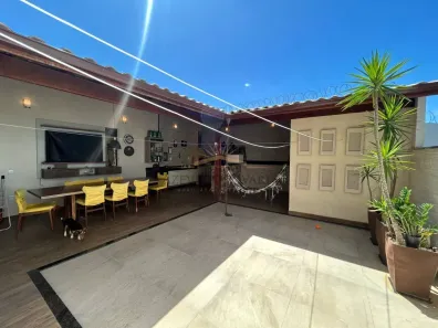 Casa de Condomínio com 3 Quartos à venda, 190m² no Granja dos Cavaleiros, Macaé