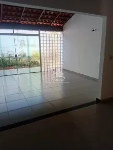 Casa com 3 Quartos à venda, 145m² no Saraiva, Uberlândia