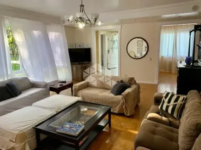 Casa com 5 Quartos à venda, 470m² no Três Figueiras, Porto Alegre