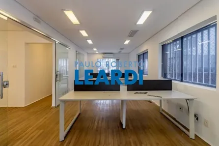 Sobrado com 5 Quartos para alugar, 240m² no Pinheiros, São Paulo