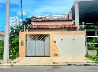 Casa com 3 Quartos à venda, 180m² no Jardins, Aracaju