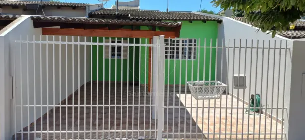 Casa com 2 Quartos para alugar, 75m² no Colúmbia, Londrina