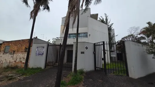 Prédio Comercial com 13 Quartos para alugar, 647m² no Vila Brasília, Aparecida de Goiânia