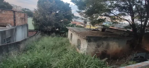 Lote/Terreno à venda, 360m² no Parque Maracanã, Contagem