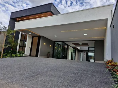 Casa com 4 Quartos à venda, 238m² no Setor Três Marias, Goiânia