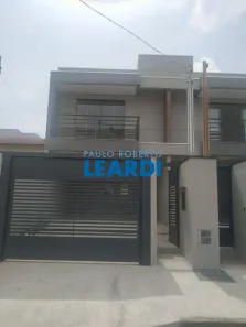 Sobrado com 3 Quartos à venda, 160m² no Jardim das Acácias, Poços de Caldas