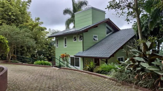 Casa com 3 Quartos para alugar, 200m² no Lagoa da Conceição, Florianópolis