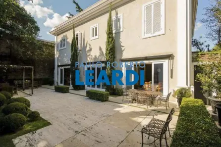 Sobrado com 4 Quartos à venda, 523m² no Jardim Europa, São Paulo