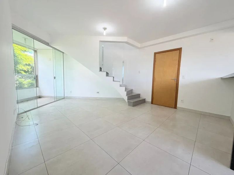 Apartamento com 2 quartos — Caiçaras, Belo Horizonte