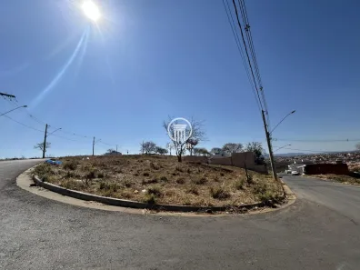 Lote/Terreno à venda, 302m² no Mirante do Sol, Montes Claros