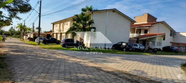Casa de Condomínio com 2 Quartos à venda, 77m² no Capricórnio II, Caraguatatuba