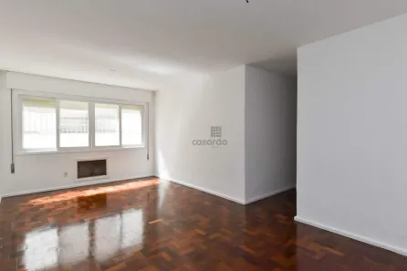 Apartamento com 3 Quartos para alugar, 132m² no Centro, Pelotas