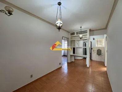 Apartamento com 4 Quartos para alugar, 160m² no Centro, Divinópolis