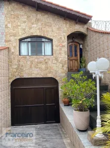Casa com 3 Quartos à venda, 236m² no Vila Franci, São Paulo